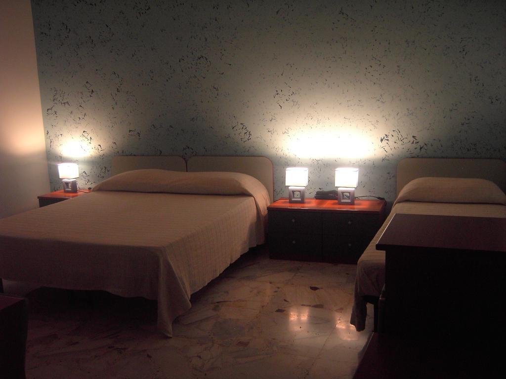 Etna Inn Motta SantʼAnastasia Rom bilde
